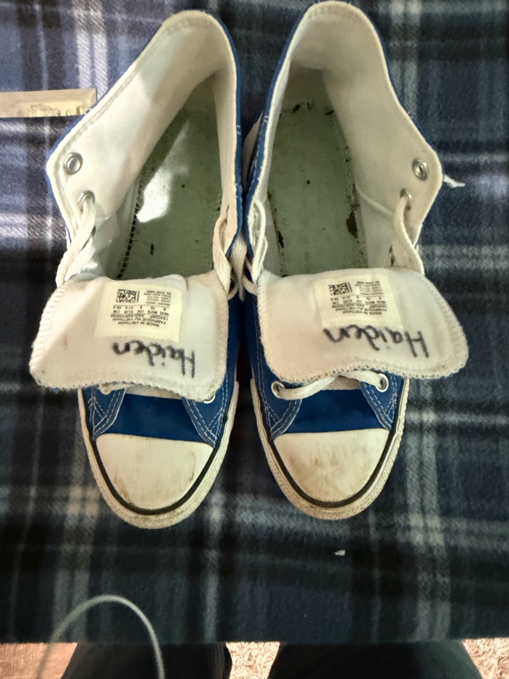 converse - Picture 2 of 8
